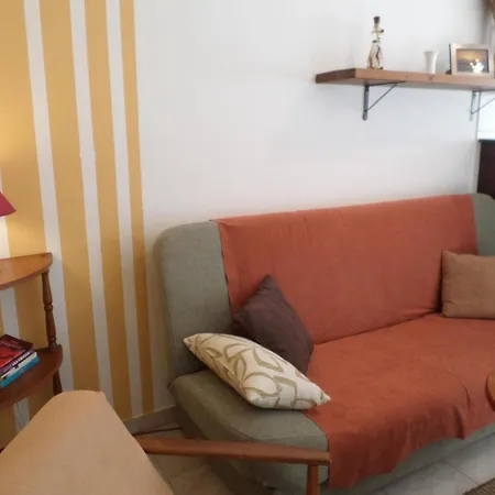 Funktionelles Mit Terrasse, In Der Nähe Zu Und Geschäften *